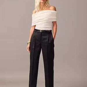 NWT- J Crew Straight Leg Essential Pant in Wool Blend Size 6- navy